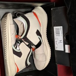 Fenty Avid Wns Vanilla Icy-Bay-Puma Black